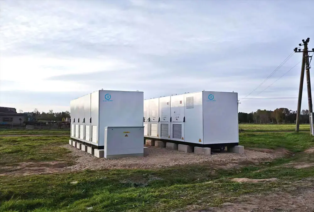 Commercial indoor battery energy storage cabinet with EMS display and LFP battery racks